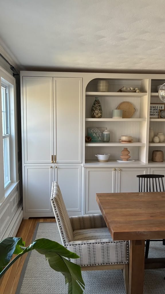 Custom built-in dining room cabinets